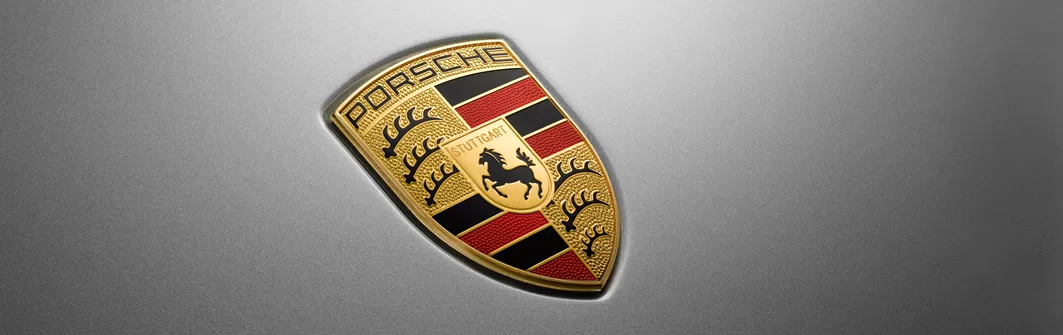 На гоночной трассе Porsche „включает форсаж“